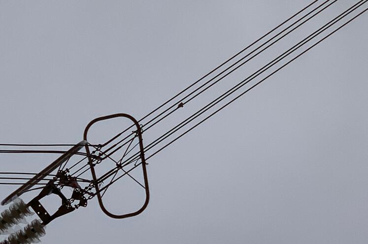 輸電線路導線溫度在線監(jiān)測裝置 為老舊線路增容保駕護航 輸電線路導線溫度在線監(jiān)測裝置 為老舊線路增容保駕護航